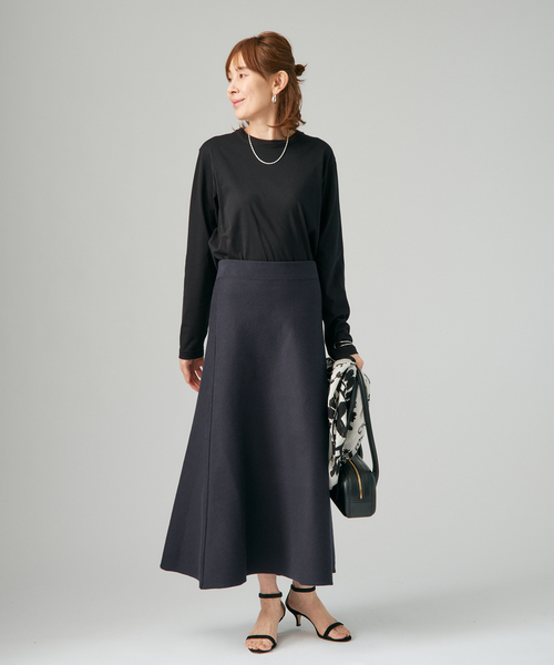 VERMEIL par iena（ヴェルメイユパーイエナ）の「ディオラマ クルーネックロングスリーブ Tシャツ（Tシャツ/カットソー・レディース・ホワイト/ブラック・FREE）」の3枚目の写真