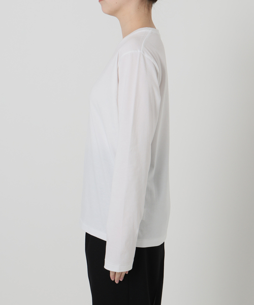VERMEIL par iena（ヴェルメイユパーイエナ）の「ディオラマ クルーネックロングスリーブ Tシャツ（Tシャツ/カットソー・レディース・ホワイト/ブラック・FREE）」の13枚目の写真