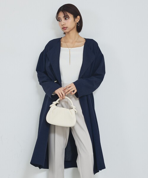 abahouse mavie（アバハウスマヴィ）の「【春アウター】ノーカラーコート/通勤/きれいめ/ロング/セミオケ/春服（ノーカラーコート・レディース・グレイッシュベージュ/ネイビー・フリー）」の13枚目の写真