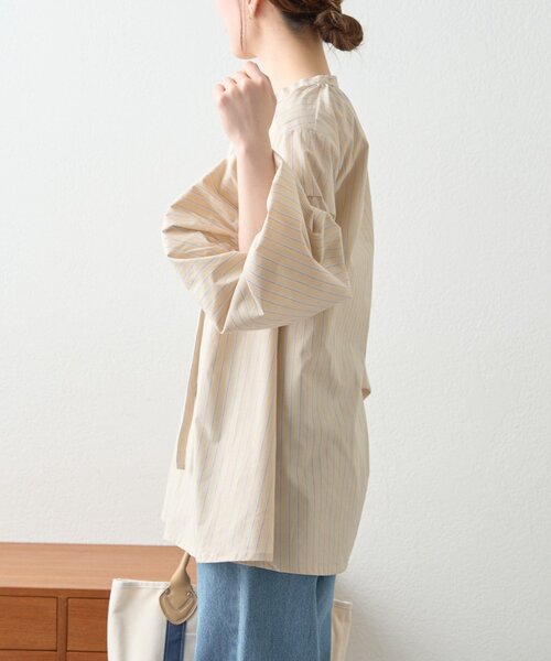 GEVACO（ゲバコ）の「【GEVACO】ストライプ柄ボウタイギャザーチュニックブラウス（シャツ/ブラウス・レディース・ピンク/ベージュ/ブルー・ONE SIZE）」の4枚目の写真