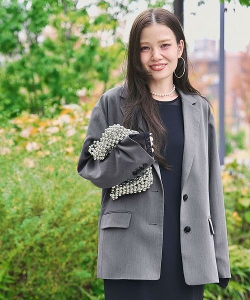 JEANASIS（ジーナシス）の「【スタッフ企画】バックスリットテーラードジャケット/643228（テーラードジャケット・レディース・ブラック/グレー・FREE）」の2枚目の写真