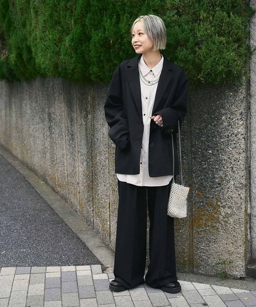 JEANASIS（ジーナシス）の「【スタッフ企画】バックスリットテーラードジャケット/643228（テーラードジャケット・レディース・ブラック/グレー・FREE）」の3枚目の写真