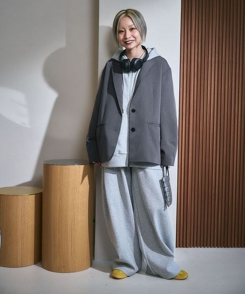 JEANASIS（ジーナシス）の「【スタッフ企画】バックスリットテーラードジャケット/643228（テーラードジャケット・レディース・ブラック/グレー・FREE）」の15枚目の写真