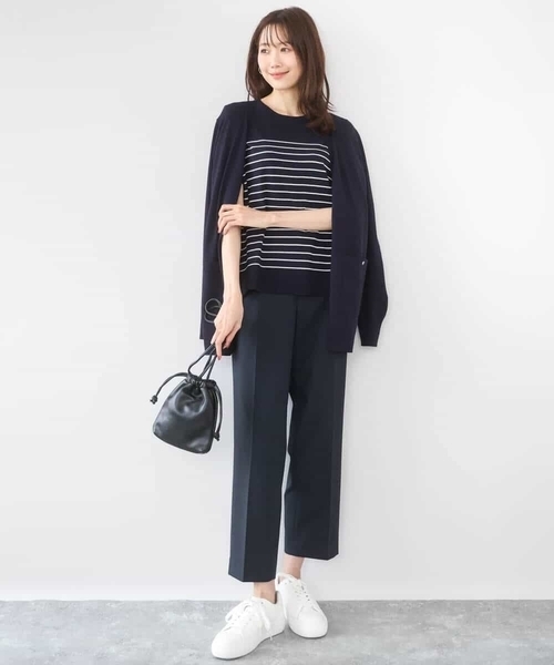 MK MICHEL KLEIN（エムケーミッシェルクラン）の「[イージーケア/洗える]ドライタッチストレッチ テーパードパンツ（スラックス・レディース・ネイビー/グレイッシュベージュ・38/40）」の19枚目の写真