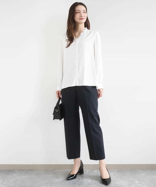 MK MICHEL KLEIN（エムケーミッシェルクラン）の「[イージーケア/洗える]ドライタッチストレッチ テーパードパンツ（スラックス・レディース・ネイビー/グレイッシュベージュ・38/40）」の22枚目の写真