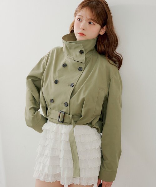 Chico（チコ）の「スタンドネックバルーンショートトレンチコート（トレンチコート・レディース・ベージュ/ライトベージュ/カーキ・FREE）」の3枚目の写真