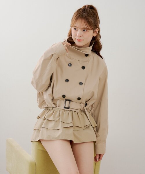 Chico（チコ）の「スタンドネックバルーンショートトレンチコート（トレンチコート・レディース・ベージュ/ライトベージュ/カーキ・FREE）」の4枚目の写真