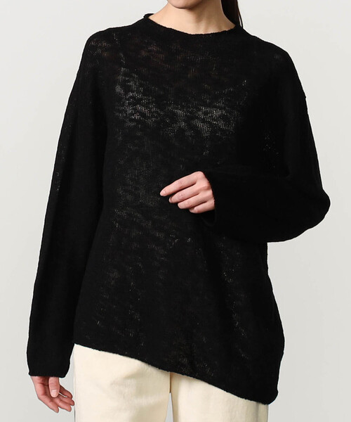 UNFIL（アンフィル）の「UNFIL | コットンシルク スラブヤーン ボトルネックプルオーバー WOMEN（ニット/セーター・レディース・オフホワイト/ブラック・1）」の2枚目の写真