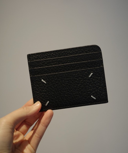 Maison Margiela(メゾンマルジェラ)の「Maison Margiela CARD HOLDER SLIM GAP(キーケース/キーアクセサリー・メンズ・ブラック・FREE)」の1枚目の写真
