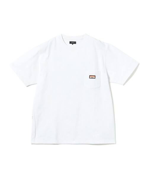 BEAMS(ビームス)の「ヘビーウエイト ロゴワッペン Tシャツ【ベーシックフィット】(Tシャツ/カットソー・メンズ・ブラック/ブラウン/ホワイト/ネイビー・SMALL/XX-LARGE/X-LARGE/LARGE/MEDIUM)」の5枚目の写真