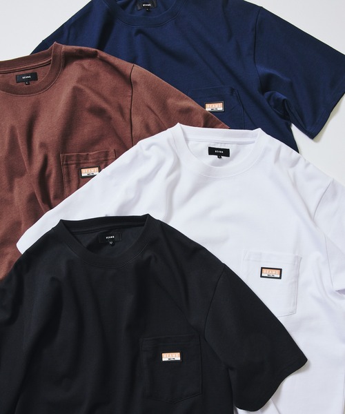 BEAMS(ビームス)の「ヘビーウエイト ロゴワッペン Tシャツ【ベーシックフィット】(Tシャツ/カットソー・メンズ・ブラック/ブラウン/ホワイト/ネイビー・SMALL/XX-LARGE/X-LARGE/LARGE/MEDIUM)」の3枚目の写真