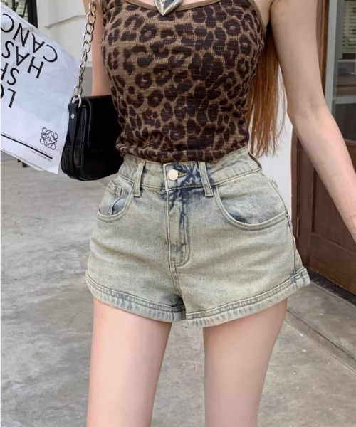 Ritzy(リッツィー)の「デニムグランジ・ショートパンツ(デニムパンツ・レディース・ライトブルー・LARGE/MEDIUM)」の1枚目の写真