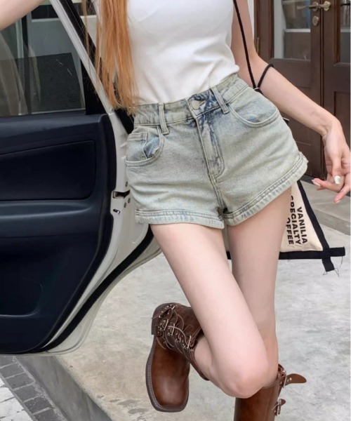 Ritzy(リッツィー)の「デニムグランジ・ショートパンツ(デニムパンツ・レディース・ライトブルー・LARGE/MEDIUM)」の6枚目の写真
