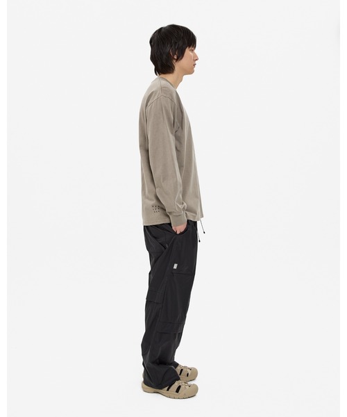 YESEYESEE(イエスアイシー)の「Pigment C-Logo L/S(Tシャツ/カットソー・メンズ・チャコール/グリーン/ブラウン・XL/L/M/S)」の19枚目の写真