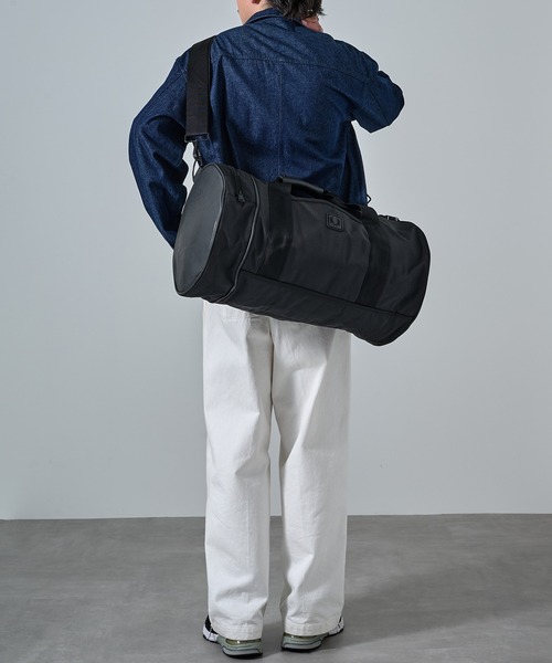 FRED PERRY（フレッドペリー）の「【FRED PERRY】BLACK CANVAS LARGE BARREL BAG L3343/バレルバッグ ボストンバッグ（ボストンバッグ・メンズ・ブラック・FREE）」の16枚目の写真