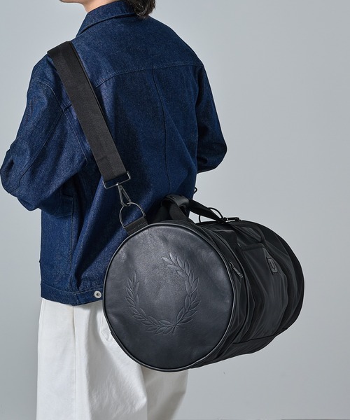 FRED PERRY（フレッドペリー）の「【FRED PERRY】BLACK CANVAS LARGE BARREL BAG L3343/バレルバッグ ボストンバッグ（ボストンバッグ・メンズ・ブラック・FREE）」の11枚目の写真