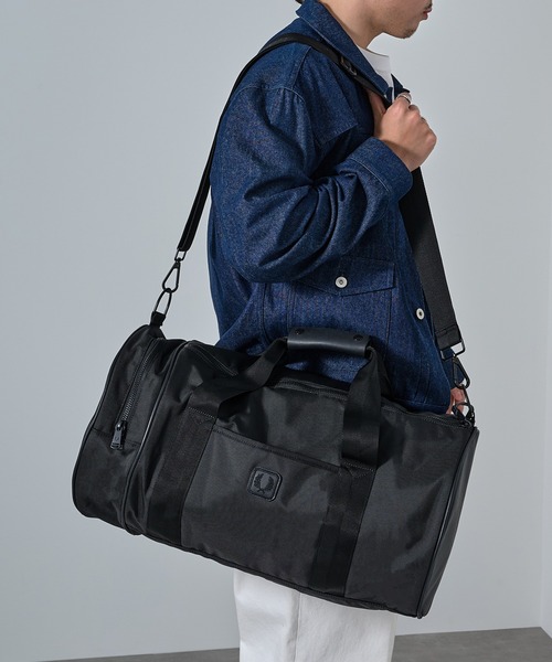 FRED PERRY】BLACK CANVAS LARGE BARREL BAG L3343/バレルバッグ