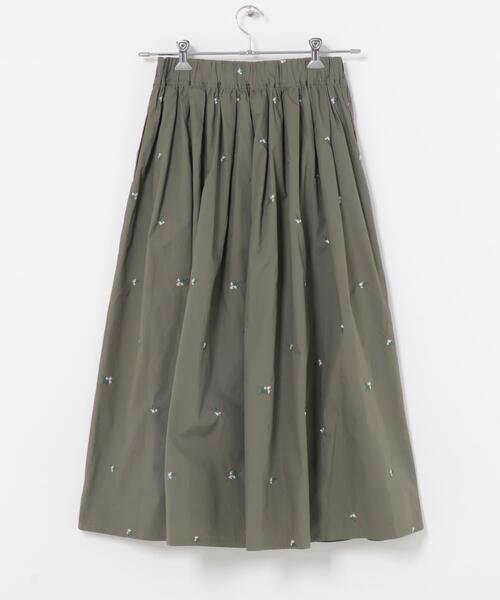 ITEMS URBANRESEARCH(アイテムズ アーバンリサーチ)の「エンブロイダリーギャザースカート(スカート・レディース・ブラック/カーキ・FREE)」の17枚目の写真