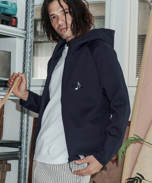No Rain No Rainbow(ノーレインノーレインボー)の「mpa4066-cardboard knit high-neck hoodie with two-tone embroidery ジップパーカー(NR26S-11)(パーカー・メンズ・ネイビー/トップグレー/ブラック・XL/L/M/S)」の2枚目の写真