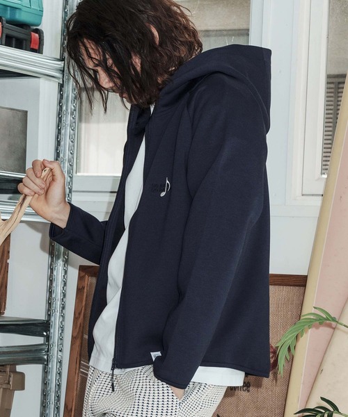 No Rain No Rainbow(ノーレインノーレインボー)の「mpa4066-cardboard knit high-neck hoodie with two-tone embroidery ジップパーカー(NR26S-11)(パーカー・メンズ・ネイビー/トップグレー/ブラック・XL/L/M/S)」の5枚目の写真