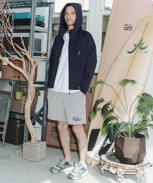 No Rain No Rainbow(ノーレインノーレインボー)の「mpa4066-cardboard knit high-neck hoodie with two-tone embroidery ジップパーカー(NR26S-11)(パーカー・メンズ・ネイビー/トップグレー/ブラック・XL/L/M/S)」の7枚目の写真