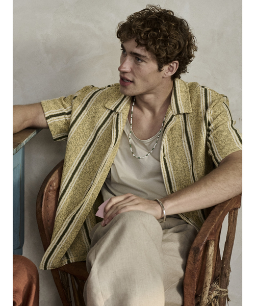 Banana Republic（バナナリパブリック）の「リラックスフィット ストライプ リゾート シャツ（シャツ/ブラウス・メンズ・ベージュ系その他/イエロー・XL/L/S/M）」の6枚目の写真