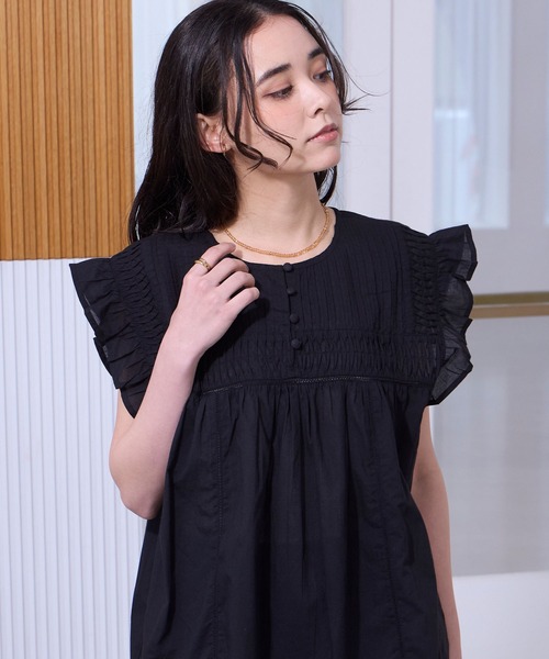 THE CRAFT CREW PRODUCTS(ザクラフトクループロダクツ)の「インドコットン ピンタック フリル フレンチスリーブ ヘンリーブラウス【THE CRAFT CREW PRODUCTS】(シャツ/ブラウス・レディース・イエロー系/ネイビー/ライトブルー/ブラック/ブラウン/レッド/オフホワイト・FREE)」の16枚目の写真