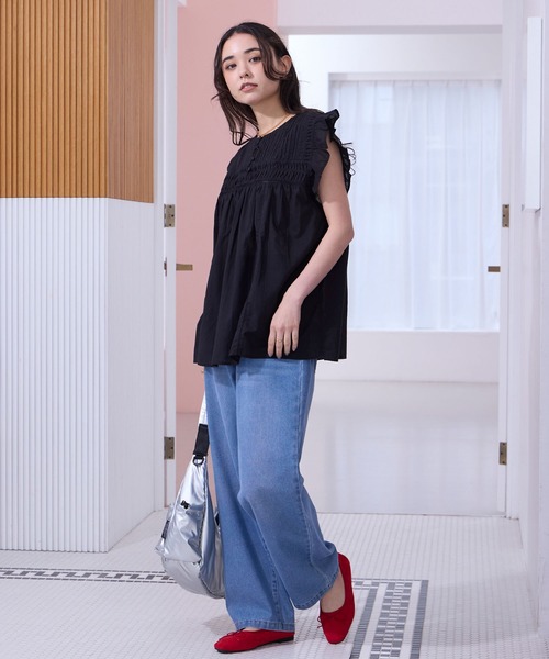 THE CRAFT CREW PRODUCTS(ザクラフトクループロダクツ)の「インドコットン ピンタック フリル フレンチスリーブ ヘンリーブラウス【THE CRAFT CREW PRODUCTS】(シャツ/ブラウス・レディース・イエロー系/ネイビー/ライトブルー/ブラック/ブラウン/レッド/オフホワイト・FREE)」の17枚目の写真