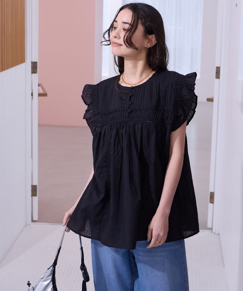THE CRAFT CREW PRODUCTS(ザクラフトクループロダクツ)の「インドコットン ピンタック フリル フレンチスリーブ ヘンリーブラウス【THE CRAFT CREW PRODUCTS】(シャツ/ブラウス・レディース・イエロー系/ネイビー/ライトブルー/ブラック/ブラウン/レッド/オフホワイト・FREE)」の21枚目の写真