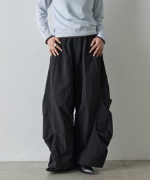 earthy（アーシー）の「タックバレルパンツ（その他パンツ）」