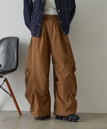 earthy（アーシー）の「タックバレルパンツ（その他パンツ）」