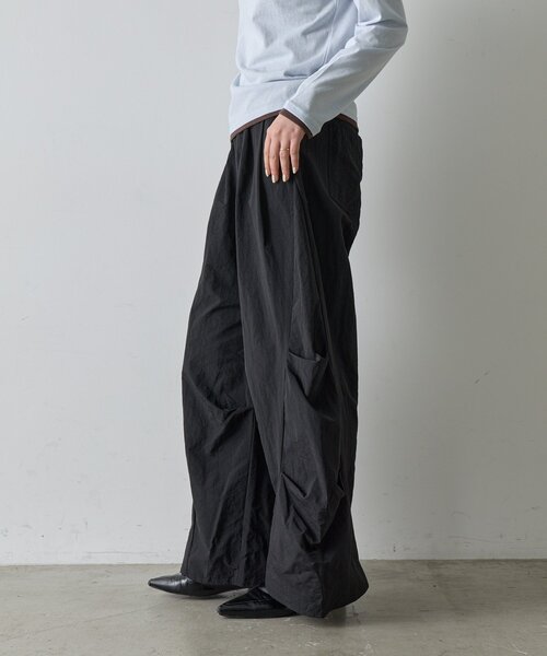 goocy(グーシー)の「タックバレルパンツ(その他パンツ・レディース・モカ/ブラック・FREE)」の4枚目の写真