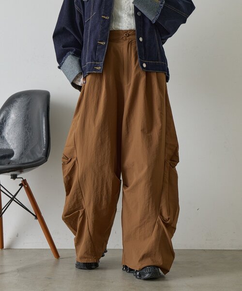 goocy(グーシー)の「タックバレルパンツ(その他パンツ・レディース・モカ/ブラック・FREE)」の20枚目の写真