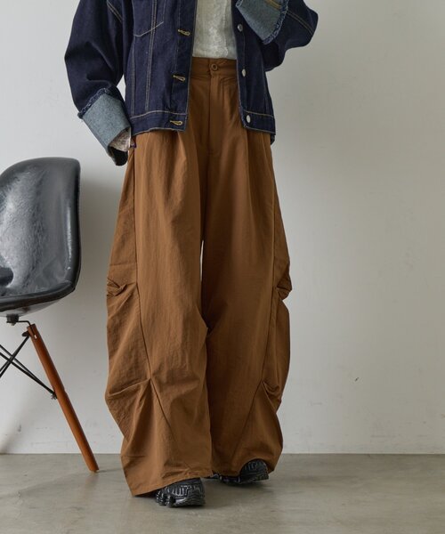 goocy(グーシー)の「タックバレルパンツ(その他パンツ・レディース・モカ/ブラック・FREE)」の21枚目の写真