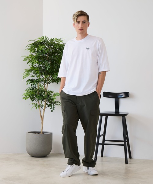 LB/S (エルビーエス)の「【ZERO STAIN/ゼロステイン】汗染みの目立ちにくいTシャツ ZEROSTAIN ロゴ アニマル バックプリント オーバーサイズTシャツ 防汚 UVカット 綿タッチ・厚手(Tシャツ/カットソー・メンズ・ブラック系その他2/ブルー系その他/ホワイト系その他/ホワイト系その他2・X-LARGE/LARGE/MEDIUM)」の6枚目の写真