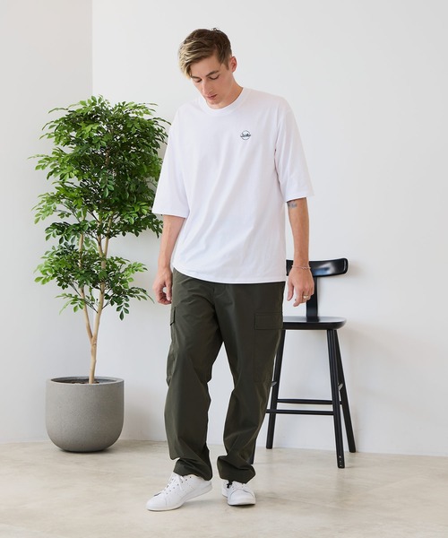 LB/S (エルビーエス)の「【ZERO STAIN/ゼロステイン】汗染みの目立ちにくいTシャツ ZEROSTAIN ロゴ アニマル バックプリント オーバーサイズTシャツ 防汚 UVカット 綿タッチ・厚手(Tシャツ/カットソー・メンズ・ブラック系その他2/ブルー系その他/ホワイト系その他/ホワイト系その他2・X-LARGE/LARGE/MEDIUM)」の9枚目の写真