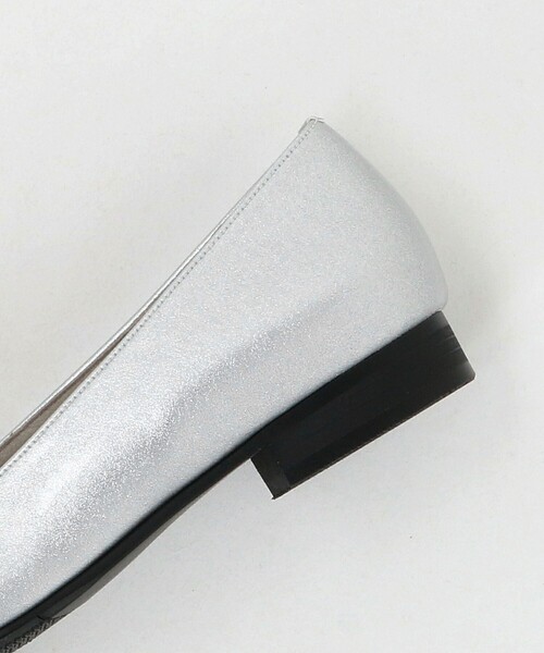 ODETTE E ODILE（オデットエオディール）の「R ポインテッドモカ フラット20◎↑（パンプス・レディース・シルバー/ブラック/ベージュ・23cm/24.5cm/23.5cm/25cm/22cm/24cm/22.5cm）」の9枚目の写真