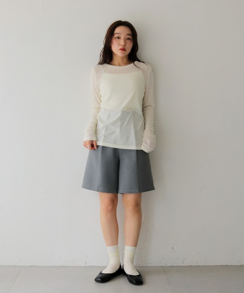 cheriella（シェリエラ）の「【cheriella】ベーシックシアーロングスリーブトップス BASIC SHEER LONG SLEEVE TOP（Tシャツ/カットソー・レディース・ライトブルー/ブラック/イエロー/ライトグレー/オフホワイト・FREE）」の8枚目の写真