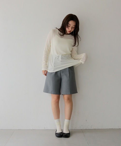 cheriella（シェリエラ）の「【cheriella】ベーシックシアーロングスリーブトップス BASIC SHEER LONG SLEEVE TOP（Tシャツ/カットソー・レディース・ライトブルー/ブラック/イエロー/ライトグレー/オフホワイト・FREE）」の12枚目の写真