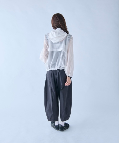 c/est(シーエ)の「【 c/est / シーエ 】 AGLIA / リップクロスブルゾン 2616001 API(ブルゾン・レディース・ベージュ/ブラック/ホワイト・FREE)」の4枚目の写真