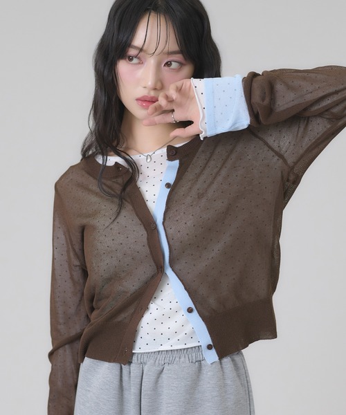 apres jour mignon(アプレジュールミニョン)の「配色シアーカーディガン(カーディガン/ボレロ・レディース・グレー/ライトグレー/ブラウン系その他/ネイビー・LARGE/フリー)」の4枚目の写真