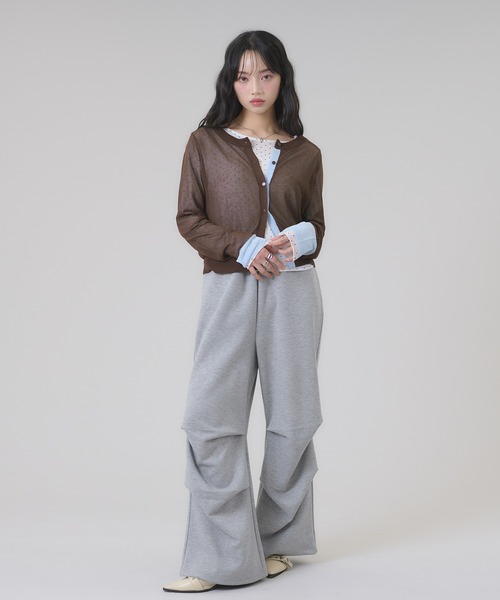 apres jour mignon(アプレジュールミニョン)の「配色シアーカーディガン(カーディガン/ボレロ・レディース・グレー/ライトグレー/ブラウン系その他/ネイビー・LARGE/フリー)」の7枚目の写真
