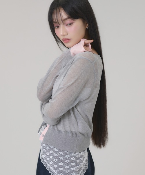 apres jour mignon(アプレジュールミニョン)の「配色シアーカーディガン(カーディガン/ボレロ・レディース・グレー/ライトグレー/ブラウン系その他/ネイビー・LARGE/フリー)」の21枚目の写真