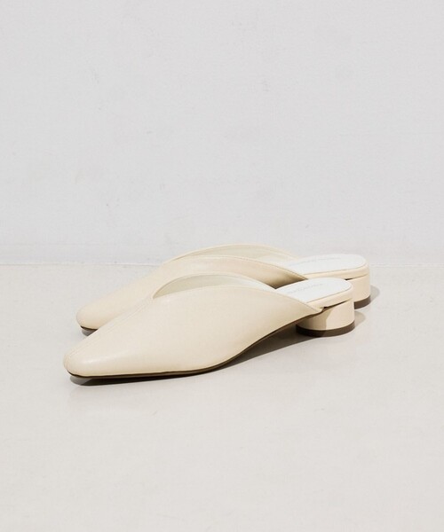 Au BANNISTER（オゥバニスター）の「【販売店舗限定】センターシームミュール（サンダル・レディース・ブラック/アイボリー/その他・S/M/L）」の18枚目の写真