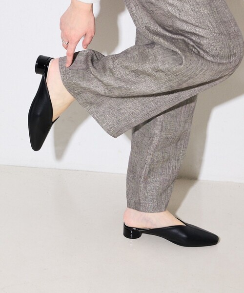 Au BANNISTER（オゥバニスター）の「【販売店舗限定】センターシームミュール（サンダル・レディース・ブラック/アイボリー/その他・S/M/L）」の14枚目の写真