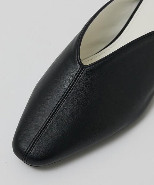 Au BANNISTER（オゥバニスター）の「【販売店舗限定】センターシームミュール（サンダル・レディース・ブラック/アイボリー/その他・S/M/L）」の11枚目の写真