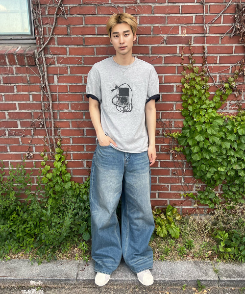 MAISON MINED(メゾンミネド)の「BACK-POINT DENIM PANTS MID BLUE(デニムパンツ・メンズ・その他・SMALL/MEDIUM/LARGE)」の1枚目の写真