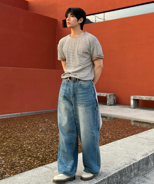 MAISON MINED(メゾンミネド)の「BACK-POINT DENIM PANTS MID BLUE(デニムパンツ・メンズ・その他・SMALL/MEDIUM/LARGE)」の3枚目の写真