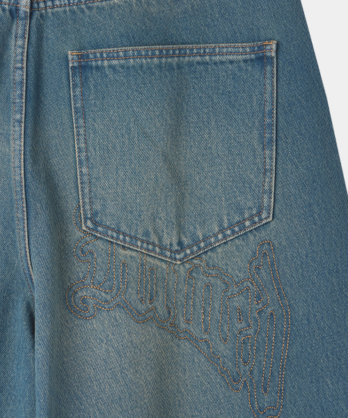MAISON MINED(メゾンミネド)の「BACK-POINT DENIM PANTS MID BLUE(デニムパンツ・メンズ・その他・SMALL/MEDIUM/LARGE)」の15枚目の写真