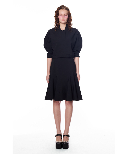 GREEDILOUS(グリディアス)の「Side seam ruffle midi skirt(スカート・レディース・その他・MEDIUM/LARGE/X-SMALL/SMALL)」の2枚目の写真